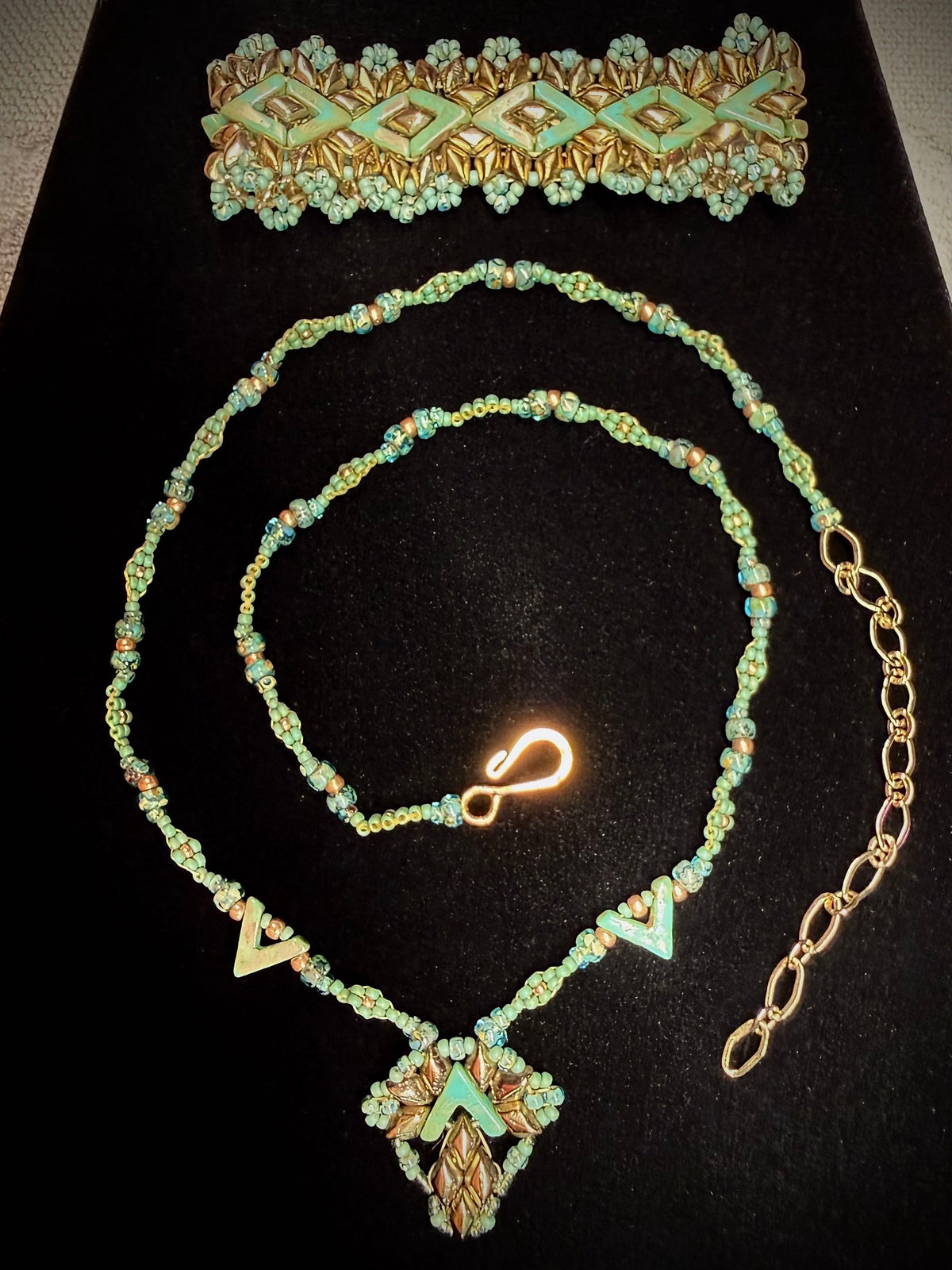Jade and Gold V Bracelet