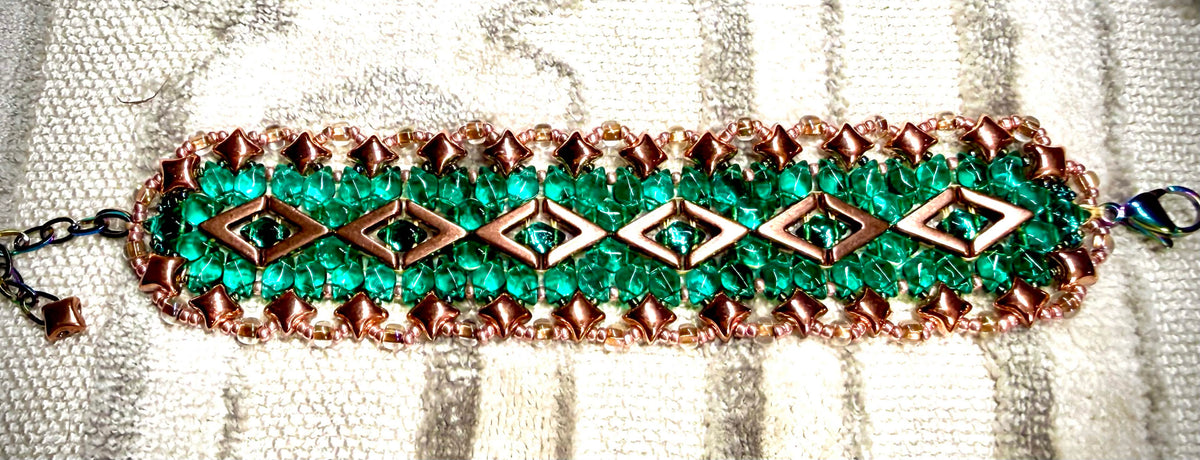 Copper Star and V bracelet