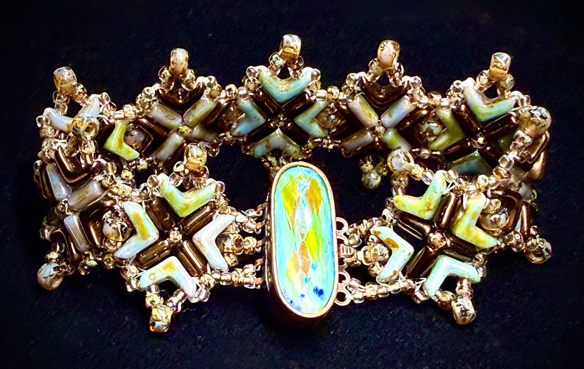 Elegant Embrace bracelet