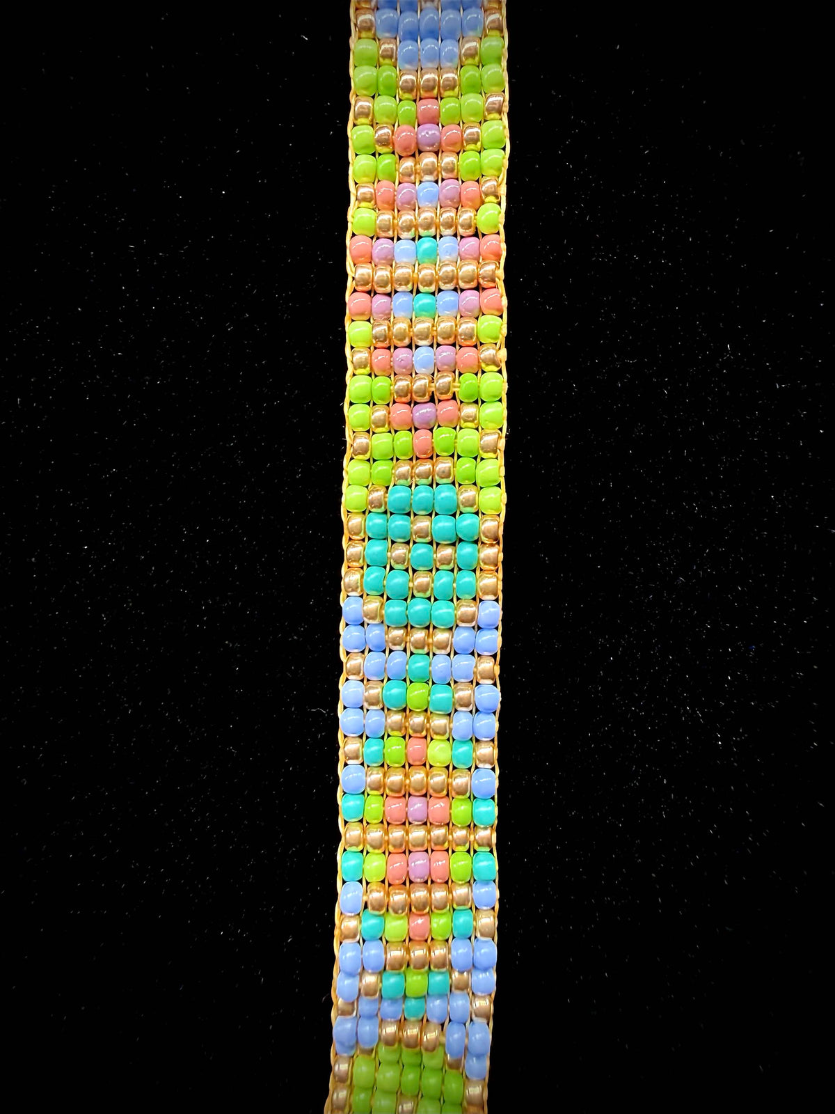 Waveform loom bracelet